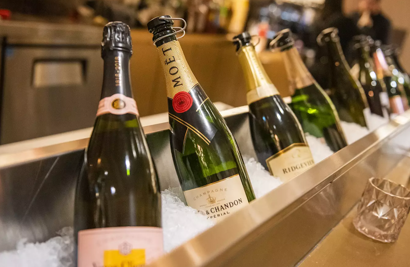 Coffee Oysters Champagne photo 3