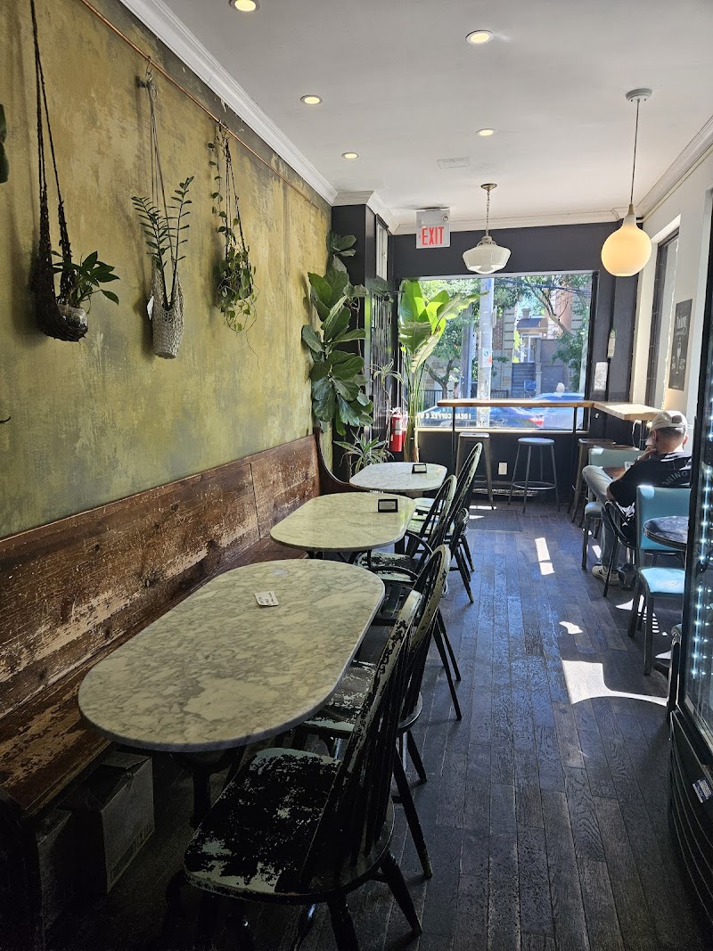 I DEAL COFFEE & WINE photo 4