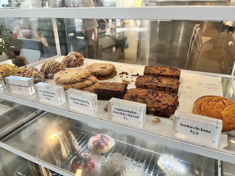 Ivy. Coffee Shop photo 4