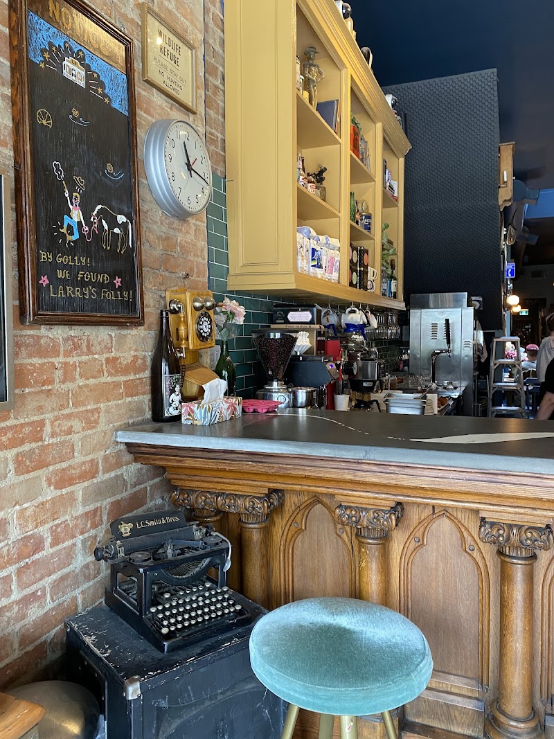 Larry's Place photo 2