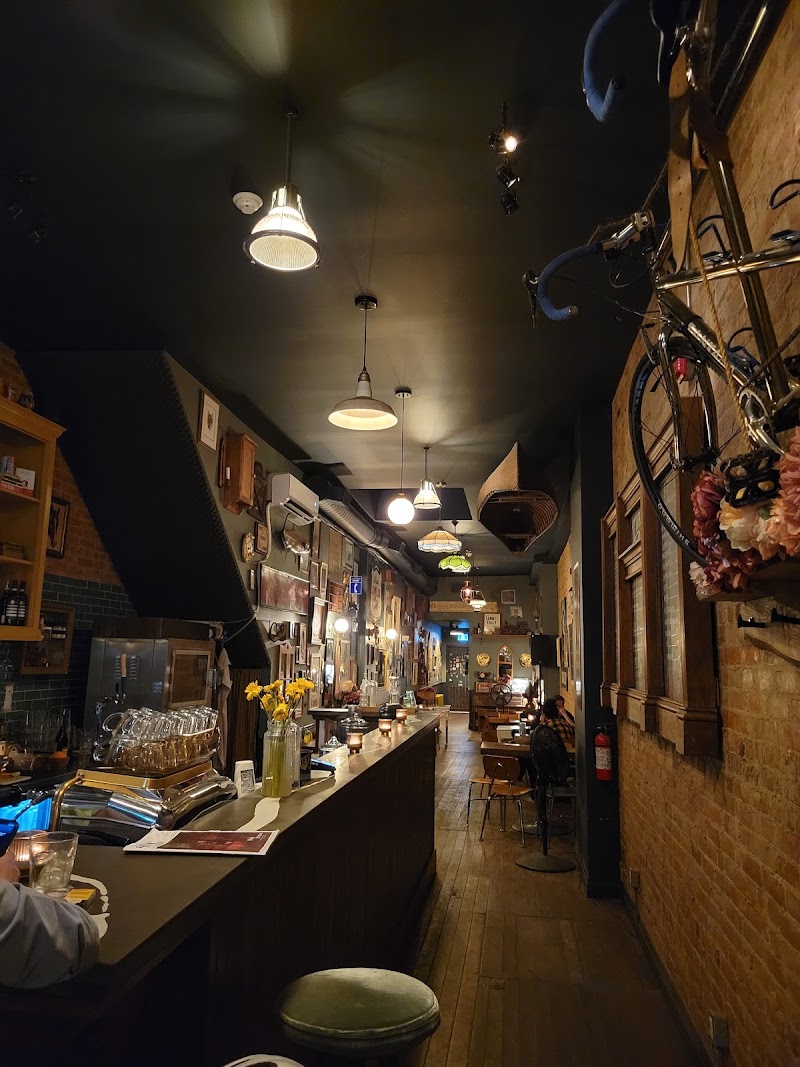 Larry's Place photo 3