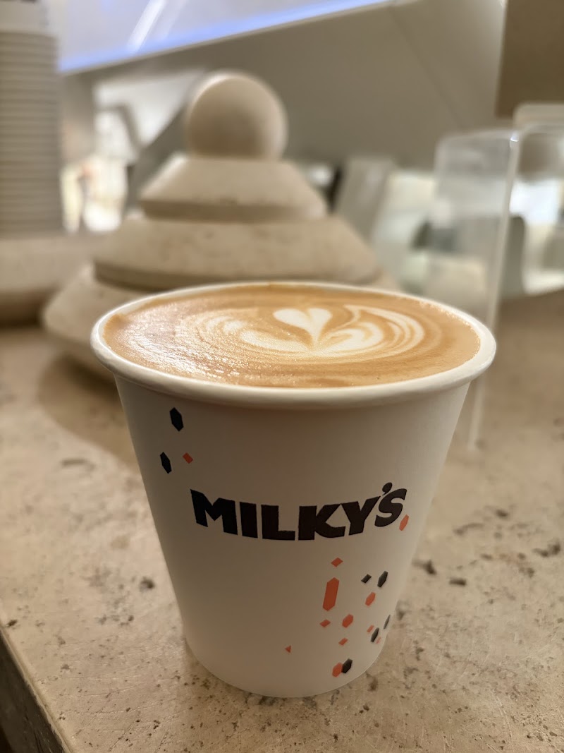 Milky's Cloud Room photo 4